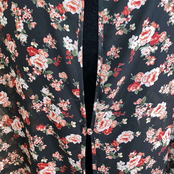 Torrid blouse - Picture 3 of 4